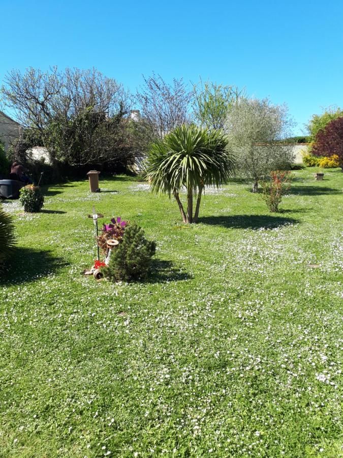 Chez Les Catherine Saintes Exterior foto